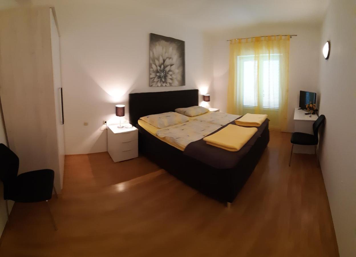 Apartmani Matusan Barbat na Rabu Екстериор снимка