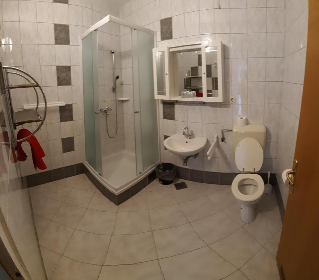 Apartmani Matusan Barbat na Rabu Екстериор снимка