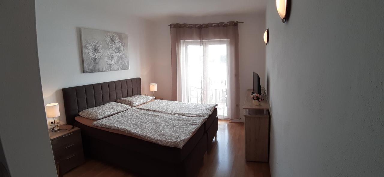 Apartmani Matusan Barbat na Rabu Екстериор снимка